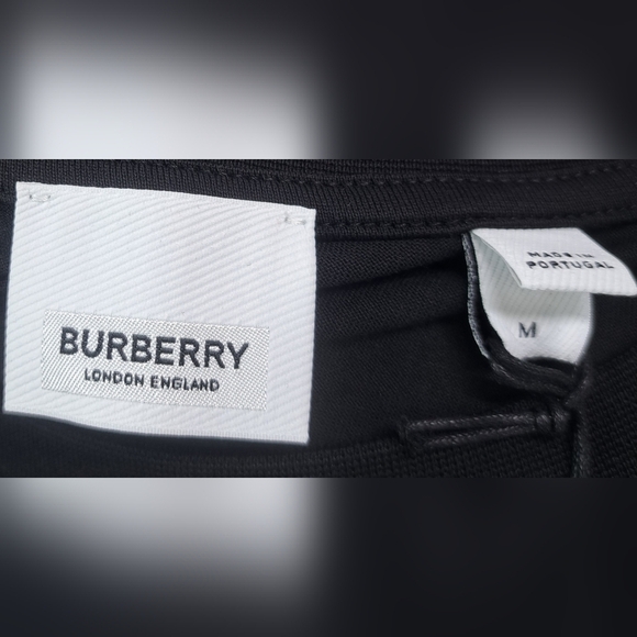 NWT Burberry Men's T-Shirt Tee Black Power Fist TB Logo Organic Medium - Picture 6 of 16